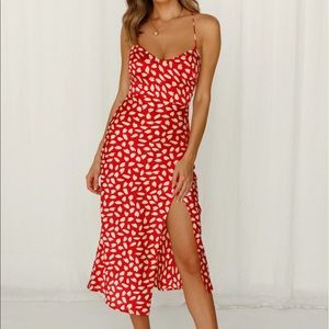 HELLO MOLLY | Happy Honeymoon Midi Dress